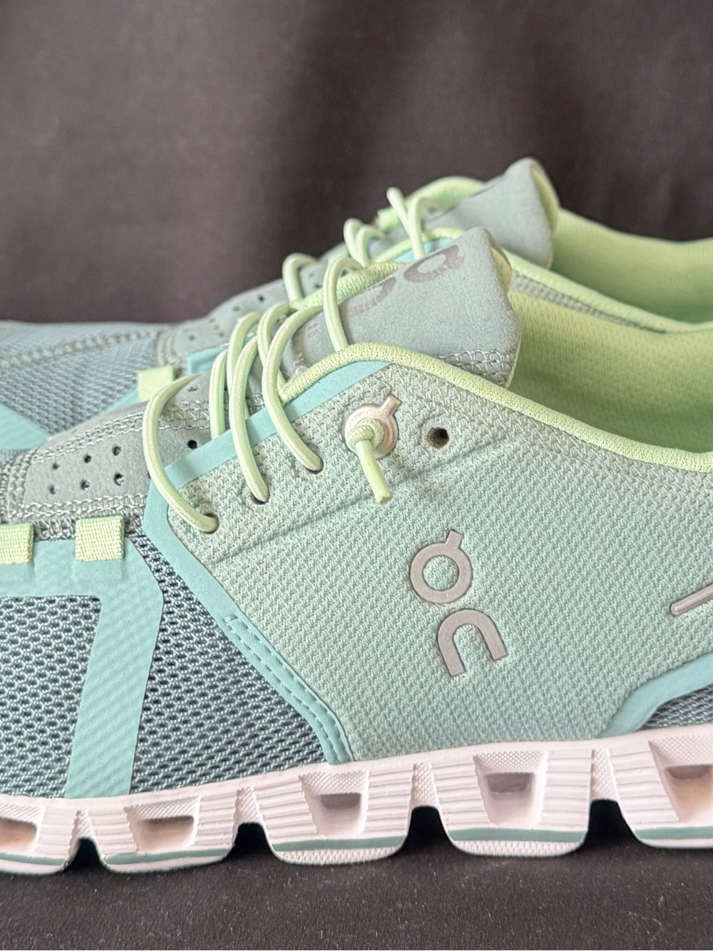 On Cloud 2.0 Women’s Size 7